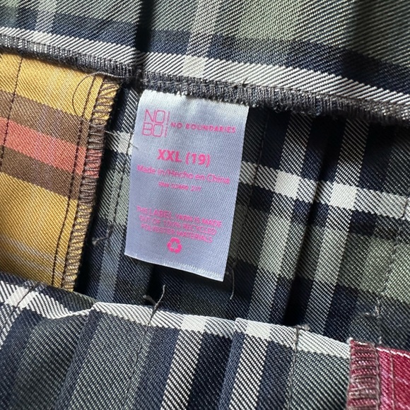 No Boundaries Plaid Mini Skirt size XXL - Picture 3 of 3